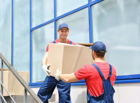 Packing and preparing items for removal truck hire in Chelsea