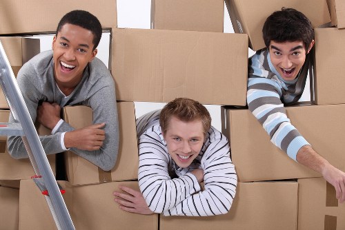 Efficient moving truck service for Chelsea homes and offices