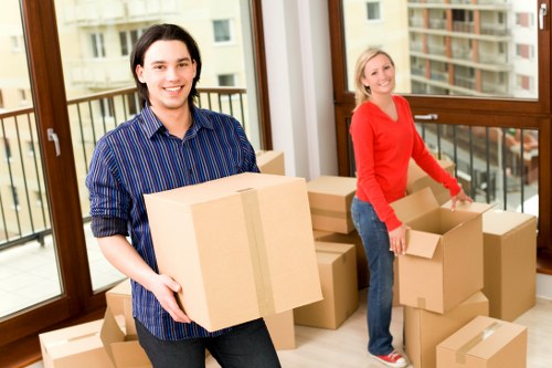 Unpacking services in Chelsea helping set up a new home quickly